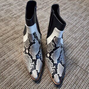 Ladies Boots